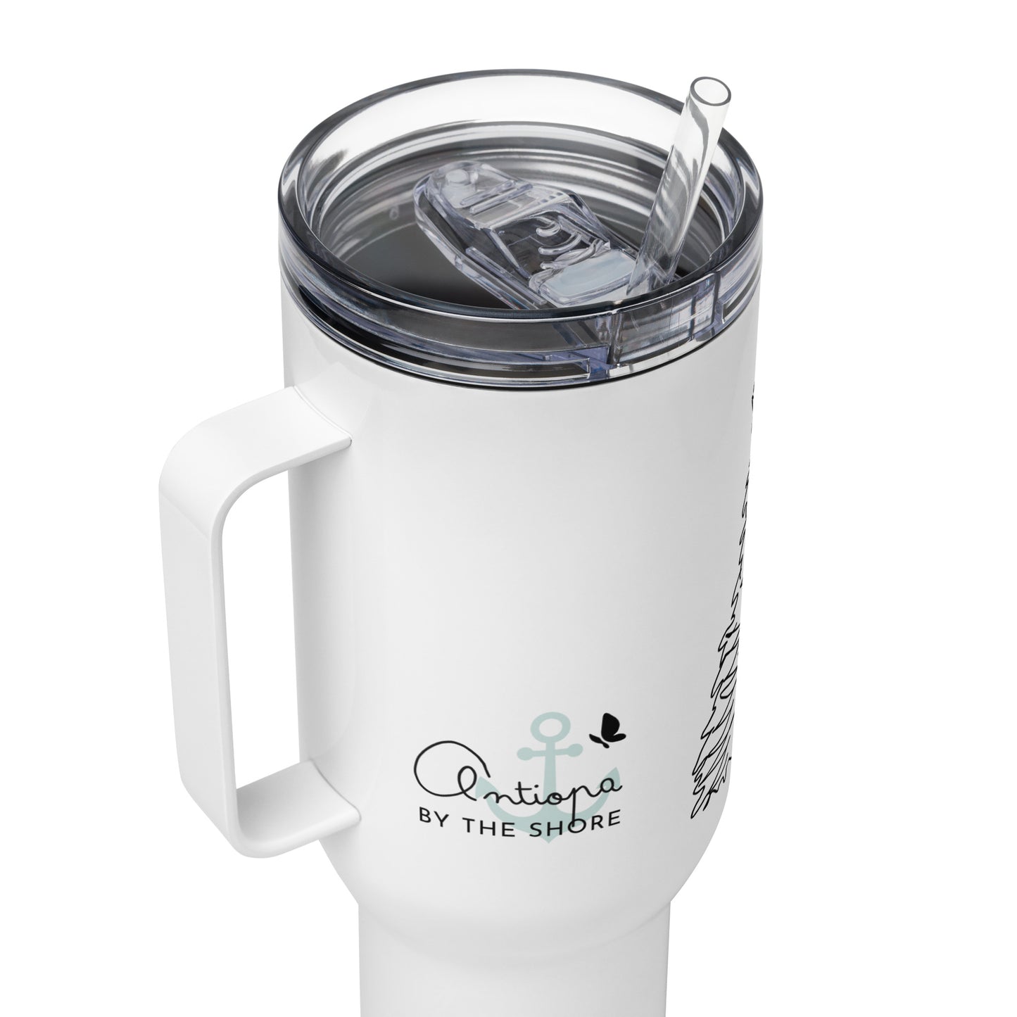 Travel mug with a handle