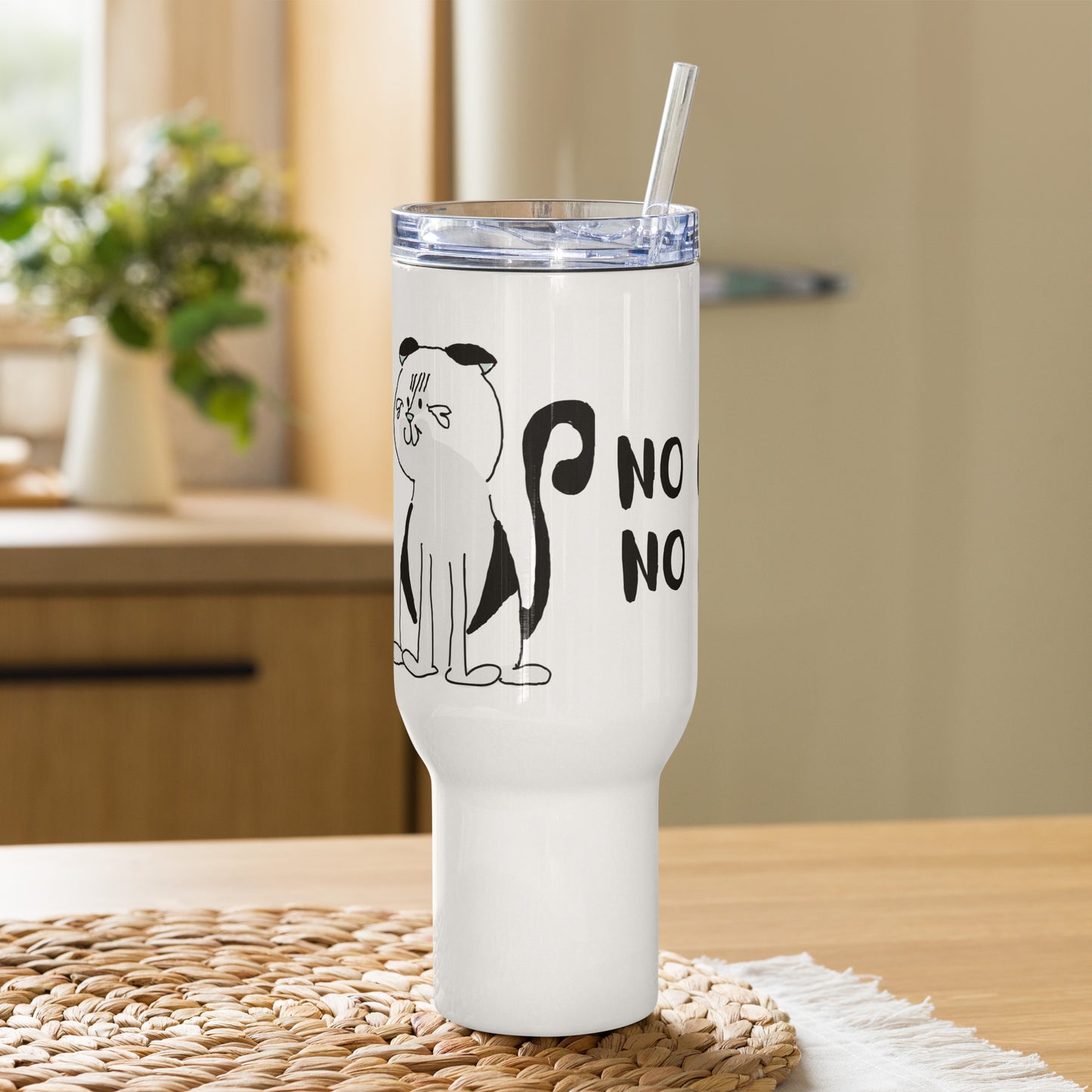 Travel mug with a handle