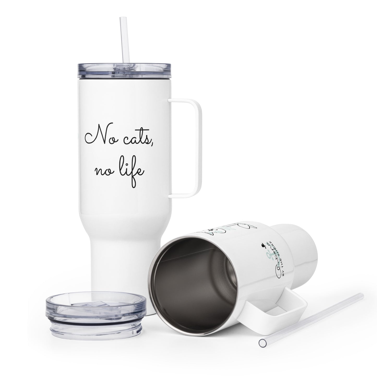 Travel mug with a handle