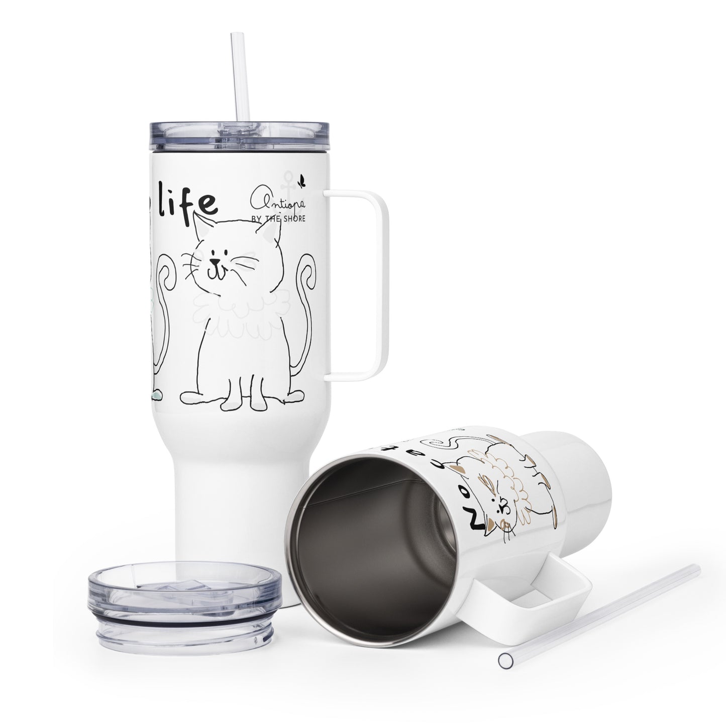 Travel mug with a handle