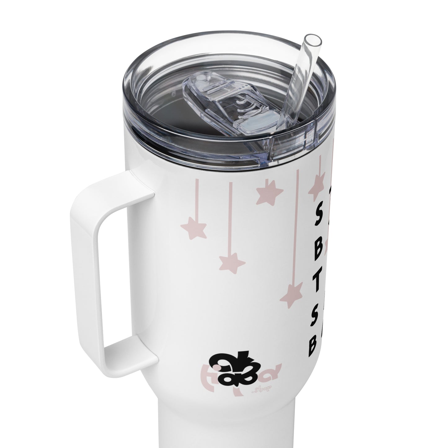 Travel mug with a handle