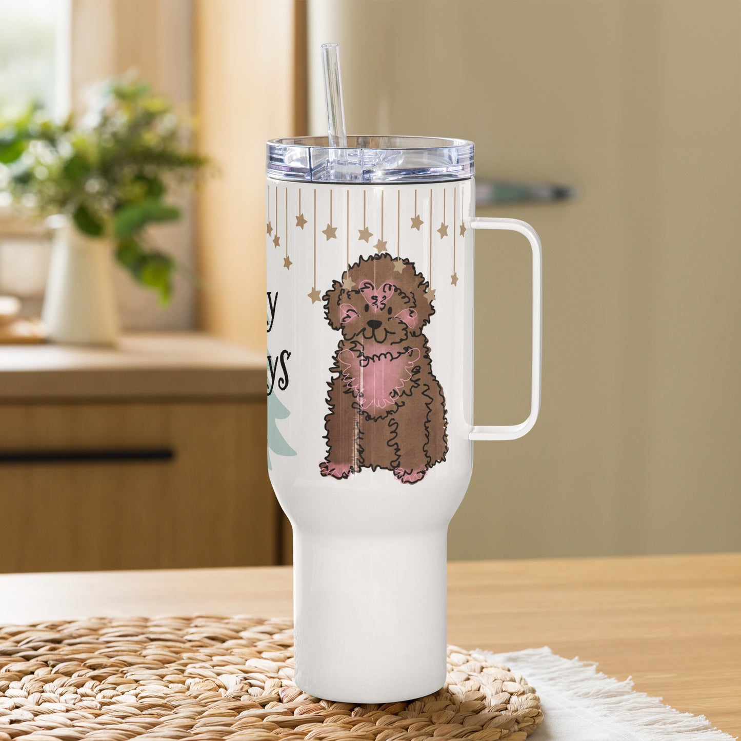 Travel mug with a handle
