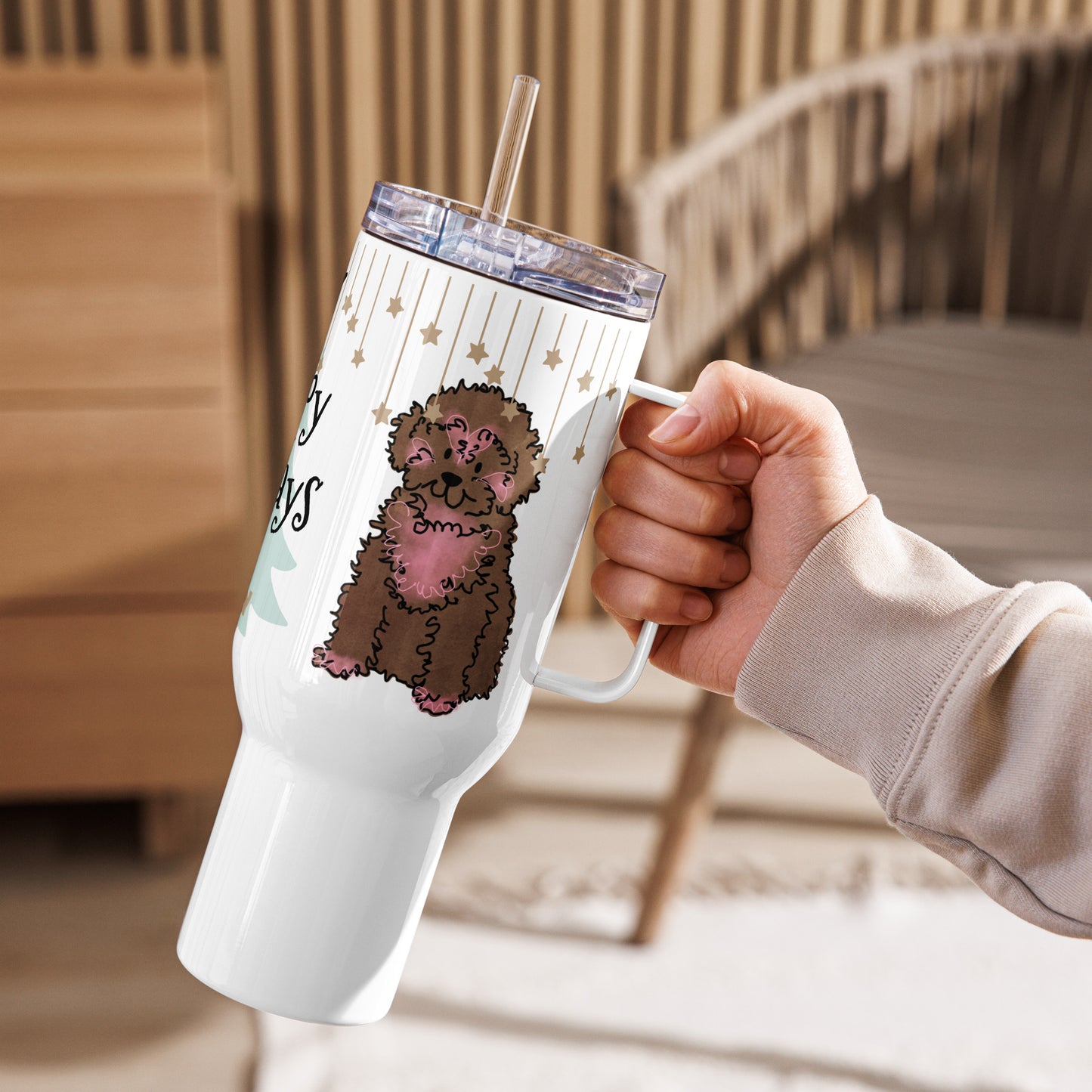 Travel mug with a handle