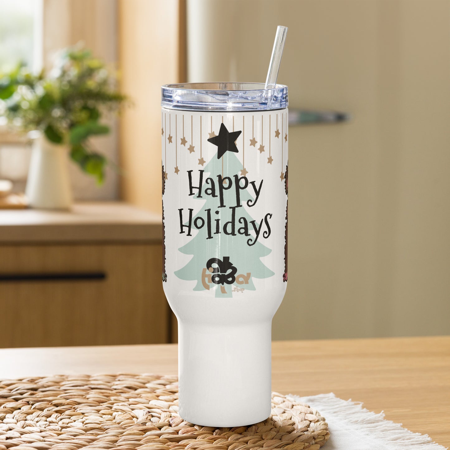Travel mug with a handle