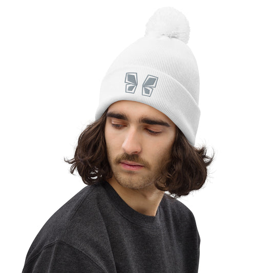 Pom pom beanie