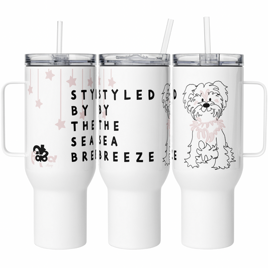 Travel mug with a handle